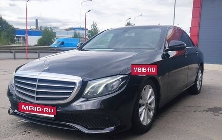 Mercedes-Benz E-Класс, 2019 год, 2 300 000 рублей, 2 фотография