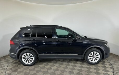 Volkswagen Tiguan II, 2021 год, 2 250 000 рублей, 4 фотография