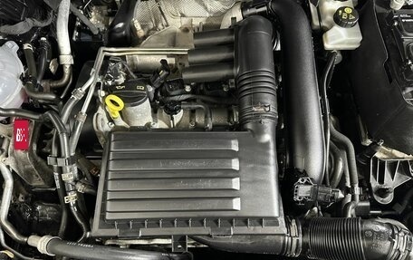 Volkswagen Tiguan II, 2021 год, 2 250 000 рублей, 17 фотография