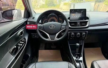 Toyota Yaris XP150 рестайлинг, 2022 год, 1 099 100 рублей, 5 фотография