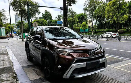 Toyota RAV4, 2019 год, 1 697 008 рублей, 3 фотография