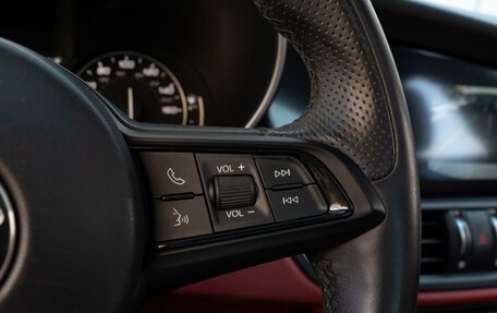 Alfa Romeo Giulia II, 2019 год, 3 745 000 рублей, 19 фотография