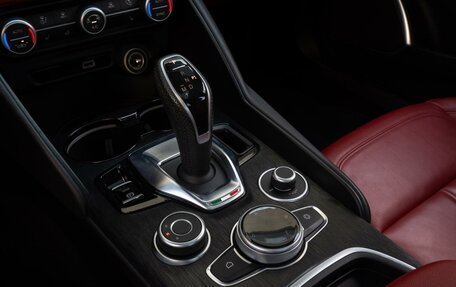 Alfa Romeo Giulia II, 2019 год, 3 745 000 рублей, 14 фотография