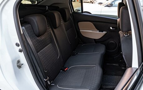 Renault Logan II, 2015 год, 760 000 рублей, 7 фотография