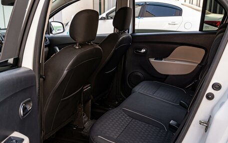 Renault Logan II, 2015 год, 760 000 рублей, 11 фотография