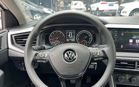 Volkswagen Polo, 2023 год, 1 100 001 рублей, 9 фотография