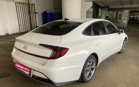 Hyundai Sonata VIII, 2021 год, 1 300 000 рублей, 2 фотография
