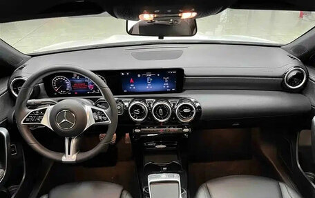 Mercedes-Benz A-Класс, 2023 год, 1 900 888 рублей, 12 фотография