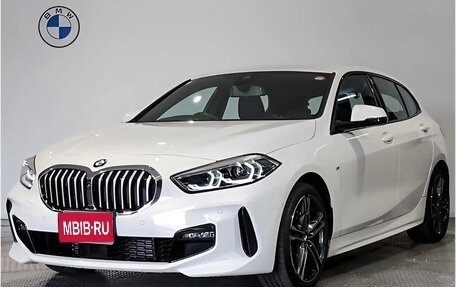 BMW 1 серия, 2023 год, 1 990 000 рублей, 1 фотография