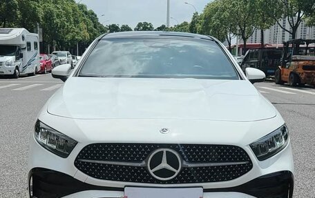 Mercedes-Benz A-Класс, 2023 год, 1 633 000 рублей, 2 фотография