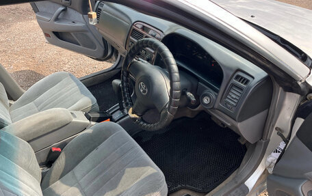 Toyota Vista, 1998 год, 250 000 рублей, 5 фотография