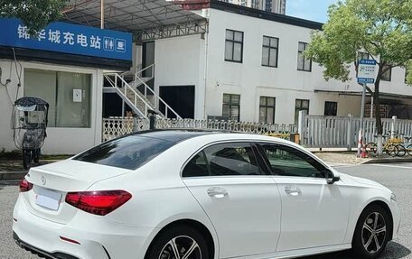Mercedes-Benz A-Класс, 2023 год, 1 633 000 рублей, 4 фотография
