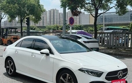 Mercedes-Benz A-Класс, 2023 год, 1 633 000 рублей, 3 фотография