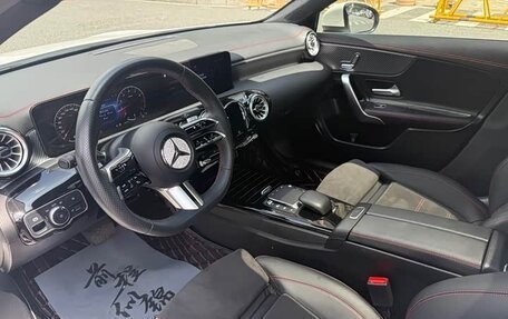 Mercedes-Benz A-Класс, 2023 год, 1 633 000 рублей, 10 фотография
