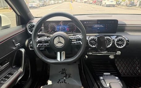 Mercedes-Benz A-Класс, 2023 год, 1 633 000 рублей, 9 фотография