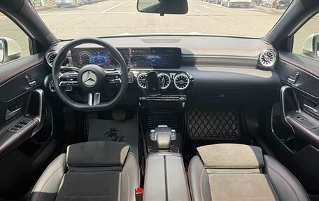 Mercedes-Benz A-Класс, 2023 год, 1 633 000 рублей, 8 фотография