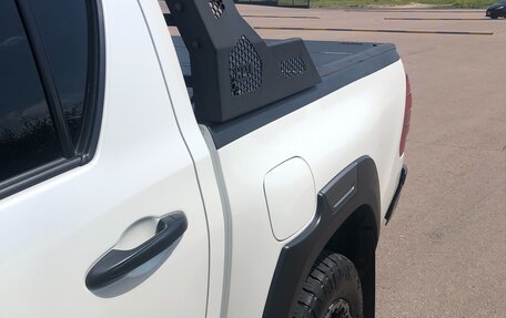 Toyota Hilux VIII, 2020 год, 4 985 000 рублей, 3 фотография