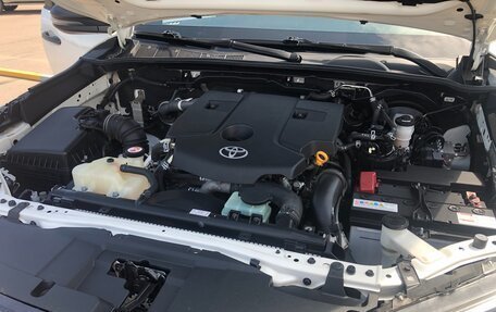 Toyota Hilux VIII, 2020 год, 4 985 000 рублей, 15 фотография