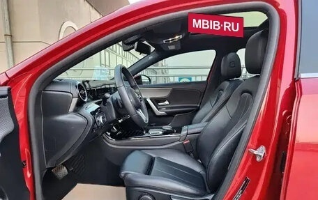 Mercedes-Benz A-Класс, 2021 год, 1 850 000 рублей, 9 фотография