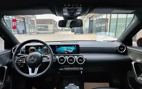 Mercedes-Benz A-Класс, 2021 год, 1 850 000 рублей, 14 фотография