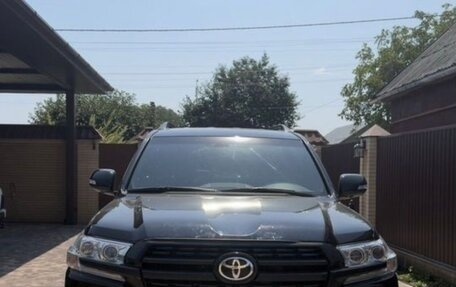 Toyota Land Cruiser 200, 2012 год, 3 650 000 рублей, 1 фотография