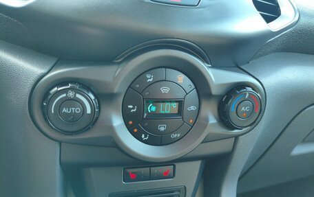 Ford EcoSport, 2015 год, 600 000 рублей, 14 фотография