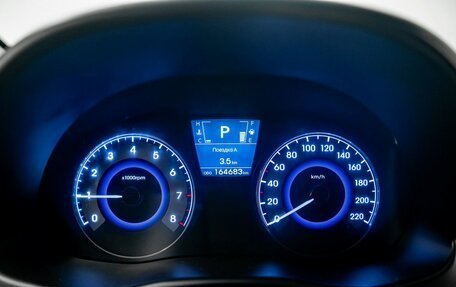 Hyundai Solaris II рестайлинг, 2013 год, 1 000 000 рублей, 11 фотография