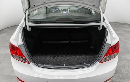 Hyundai Solaris II рестайлинг, 2013 год, 1 000 000 рублей, 20 фотография