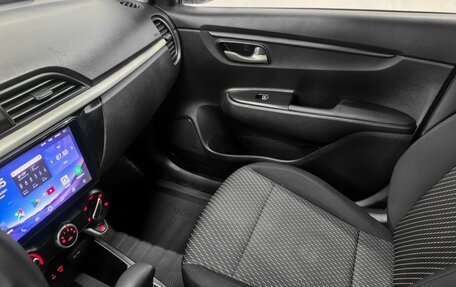 KIA Rio IV, 2018 год, 1 065 000 рублей, 11 фотография