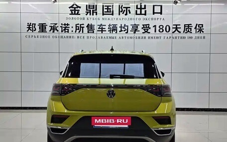 Volkswagen T-Roc I, 2022 год, 1 766 000 рублей, 6 фотография