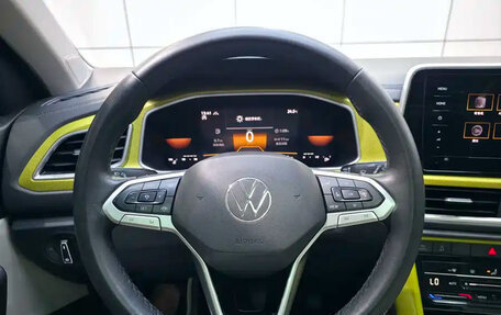 Volkswagen T-Roc I, 2022 год, 1 766 000 рублей, 11 фотография
