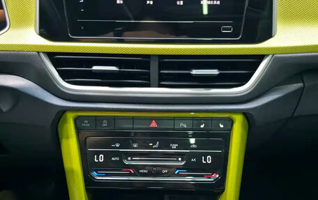 Volkswagen T-Roc I, 2022 год, 1 766 000 рублей, 24 фотография
