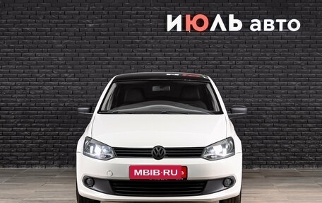 Volkswagen Polo VI (EU Market), 2012 год, 670 000 рублей, 2 фотография