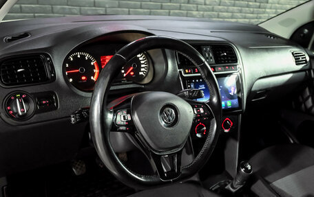 Volkswagen Polo VI (EU Market), 2012 год, 670 000 рублей, 12 фотография