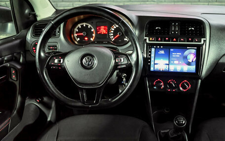 Volkswagen Polo VI (EU Market), 2012 год, 670 000 рублей, 18 фотография