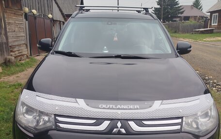 Mitsubishi Outlander III рестайлинг 3, 2012 год, 1 400 000 рублей, 1 фотография