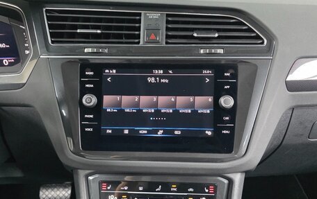 Volkswagen Tiguan II, 2022 год, 3 440 000 рублей, 18 фотография