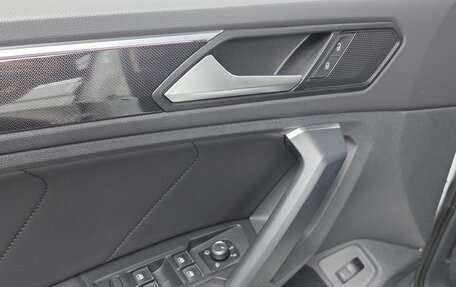 Volkswagen Tiguan II, 2022 год, 3 440 000 рублей, 9 фотография
