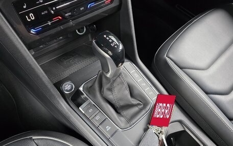Volkswagen Tiguan II, 2022 год, 3 440 000 рублей, 14 фотография