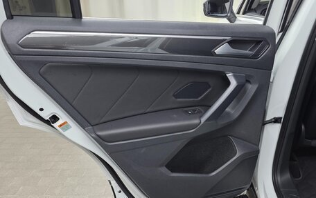 Volkswagen Tiguan II, 2022 год, 3 440 000 рублей, 22 фотография