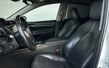 Toyota Camry, 2018 год, 2 215 000 рублей, 9 фотография