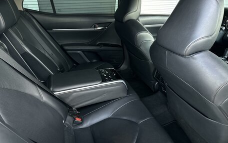 Toyota Camry, 2018 год, 2 215 000 рублей, 12 фотография