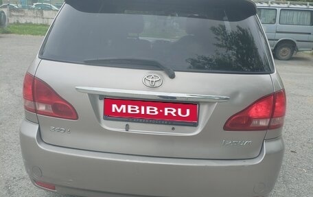 Toyota Ipsum II, 2001 год, 550 000 рублей, 4 фотография
