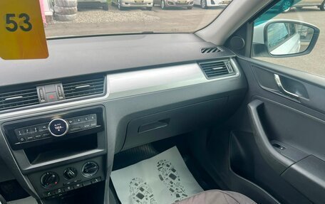 Skoda Rapid I, 2016 год, 979 000 рублей, 17 фотография