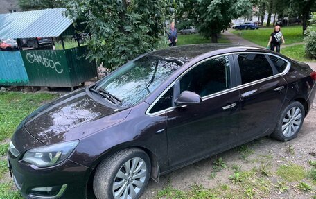Opel Astra J, 2013 год, 601 000 рублей, 3 фотография