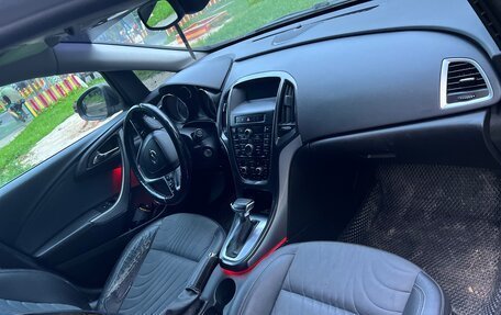 Opel Astra J, 2013 год, 601 000 рублей, 11 фотография