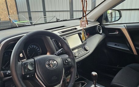Toyota RAV4, 2017 год, 2 140 000 рублей, 8 фотография