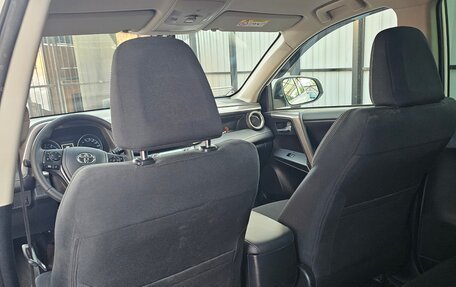 Toyota RAV4, 2017 год, 2 140 000 рублей, 9 фотография