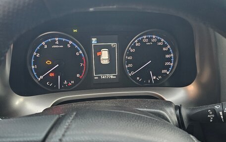 Toyota RAV4, 2017 год, 2 140 000 рублей, 11 фотография