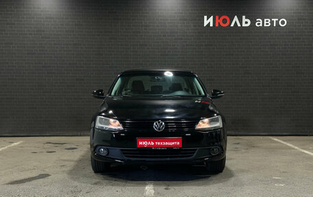 Volkswagen Jetta VI, 2012 год, 950 000 рублей, 2 фотография